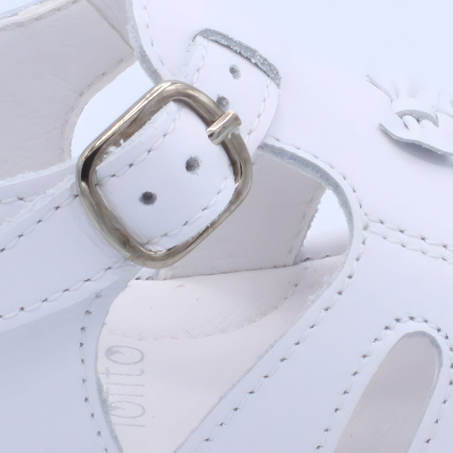 'Serena' Girls White Leather Open-Toe Sandals