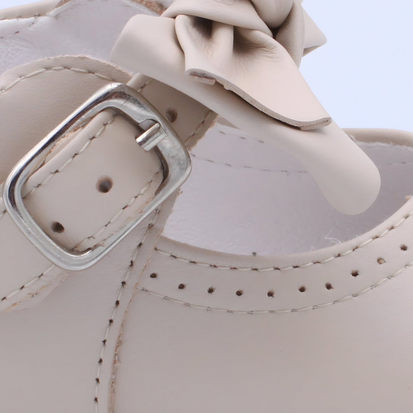 'Vitoria' Girls Nude Leather Bar Shoes