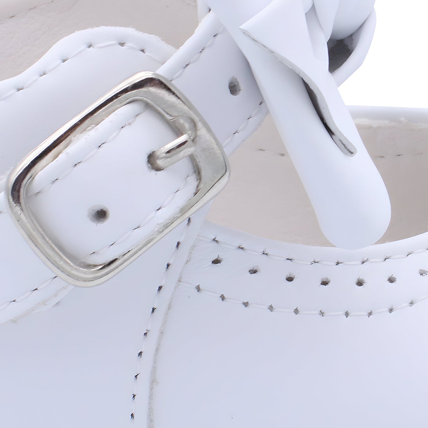 'Vitoria' Girls White Leather Bar Shoes